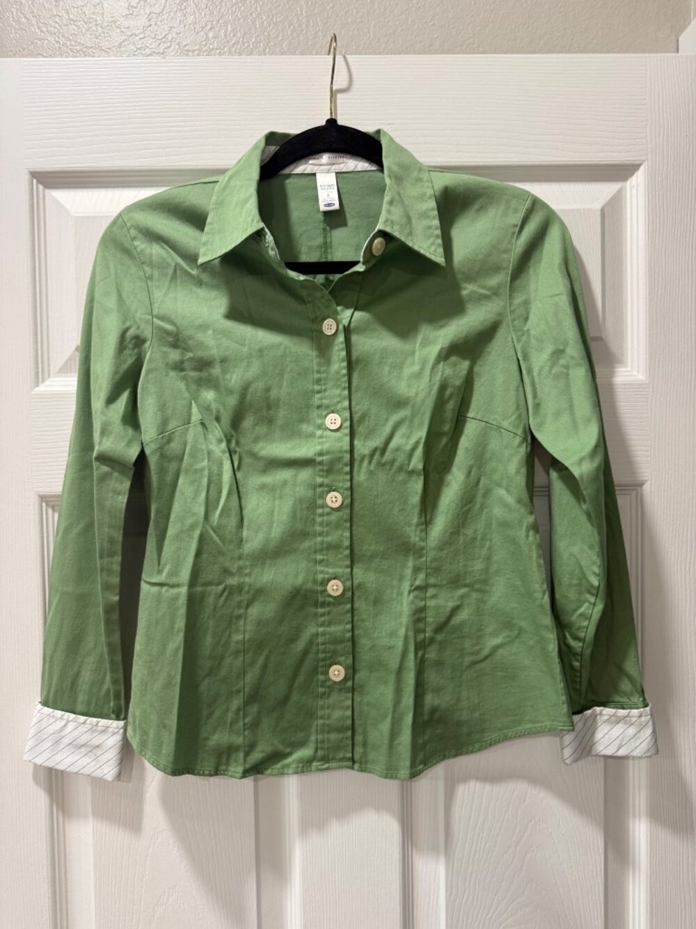 Old Navy Green Button-Up Shirt Size S